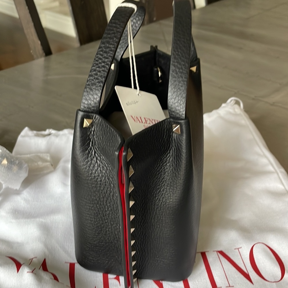 Valentino rockstud small black pebbled leather tote crossbody strap bag clutch - Picture 8 of 15
